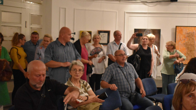 Отварање изложбе Владе Њарадија