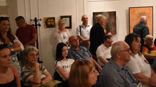 Отварање изложбе Владе Њарадија